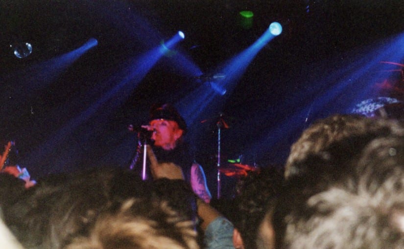 Stone Temple Pilots, Boy Hits Car, @  Rock city,Nottingham. 22-8-01